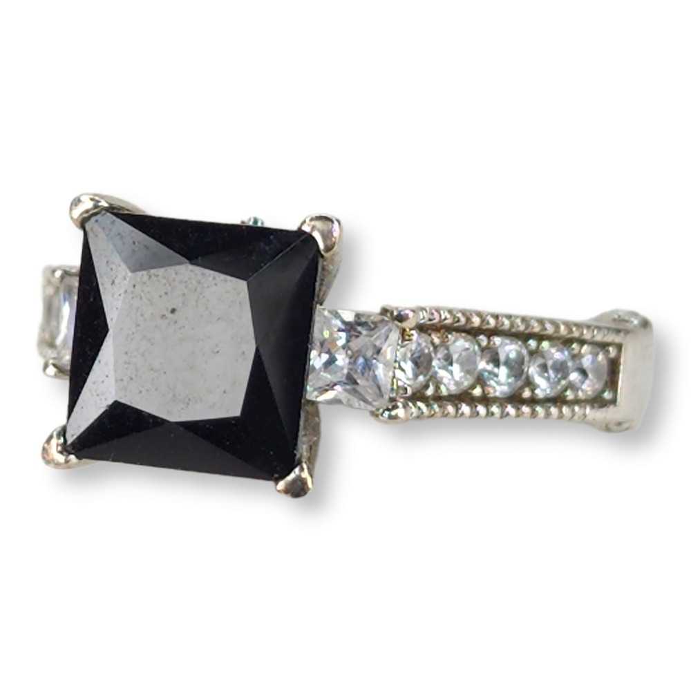 Jeulia Engagement Ring Sterling Silver 925 Size 7.25 Black Stone Vintage Gothic